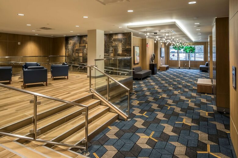 Doubletree By Hilton Hotel & Suites Pittsburgh Downtown