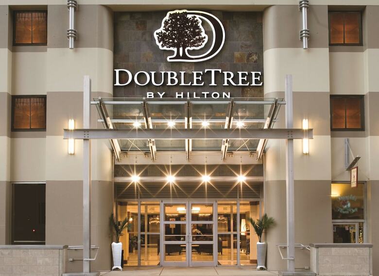 Doubletree By Hilton Hotel & Suites Pittsburgh Downtown