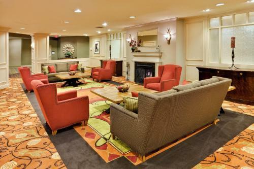 Crowne Plaza Hotels & Resorts Reading