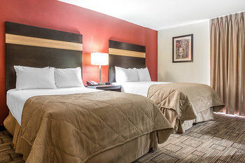 Clarion Hotel At Carowinds