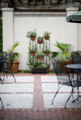 Bed & Breakfast Kings Courtyard Inn