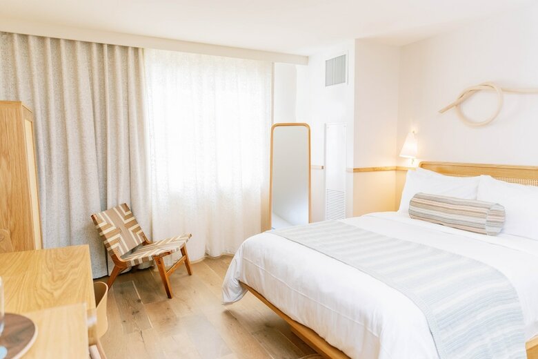 Hotel King Charles Inn