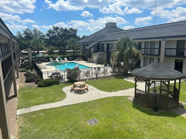 Hotel Quality Inn Mt. Pleasant - Charleston