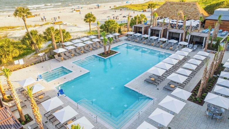 Hotel The Beach House A Holiday Inn Resort