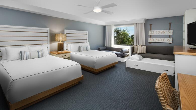 Hotel The Beach House A Holiday Inn Resort
