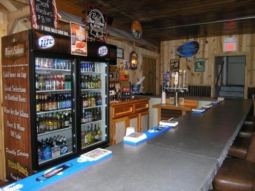 Motel Deadwood Station Bunkhouse And Gambling Hall