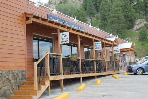 Motel Deadwood Station Bunkhouse And Gambling Hall