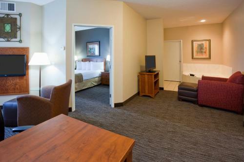Hotel Grandstay Residential Suites