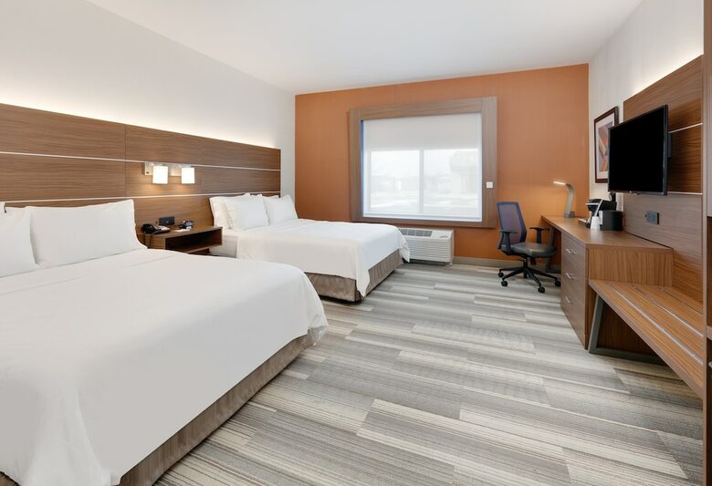 Hotel Holiday Inn Express & Suites Mitchell