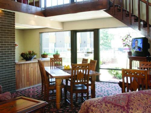 Hotel The Foothills Inn