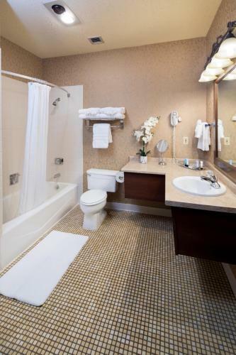 Grand Gateway Hotel