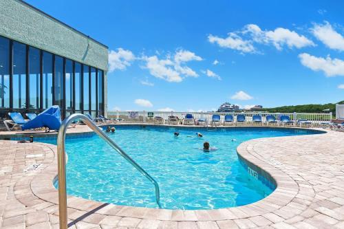 Hotel Sands Beach Club Resort
