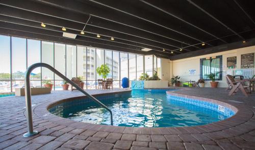 Hotel Sands Beach Club Resort