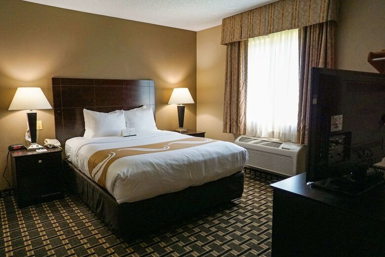 Hotel Quality Inn & Suites Watertown