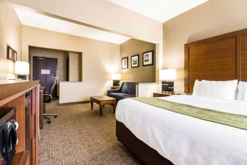 Hotel Comfort Suites - Sioux Falls