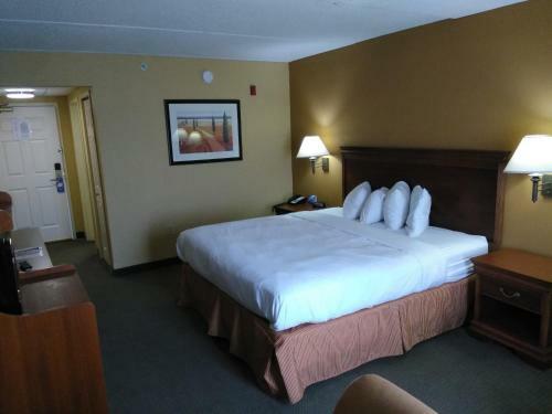 Hotel Baymont By Wyndham Clinton