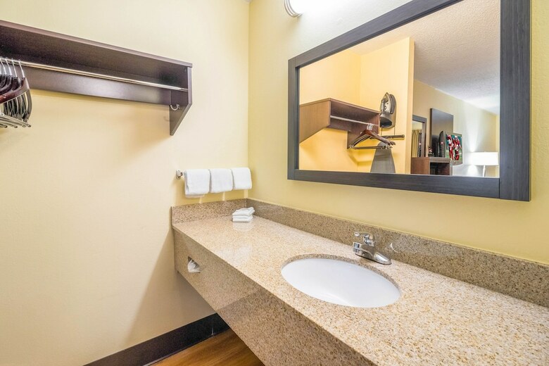 Hotel Red Roof Inn Clarksville