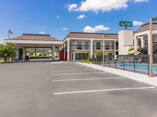 Motel Clarion Inn Cleveland