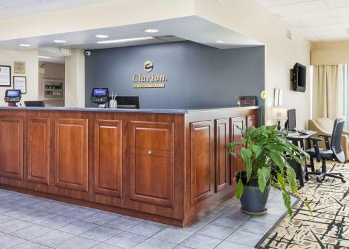 Motel Clarion Inn Cleveland