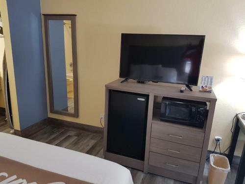 Motel Days Inn Cleveland