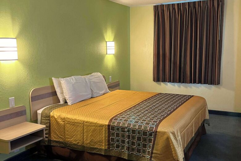 Motel Americas Best Value Inn Clarksville