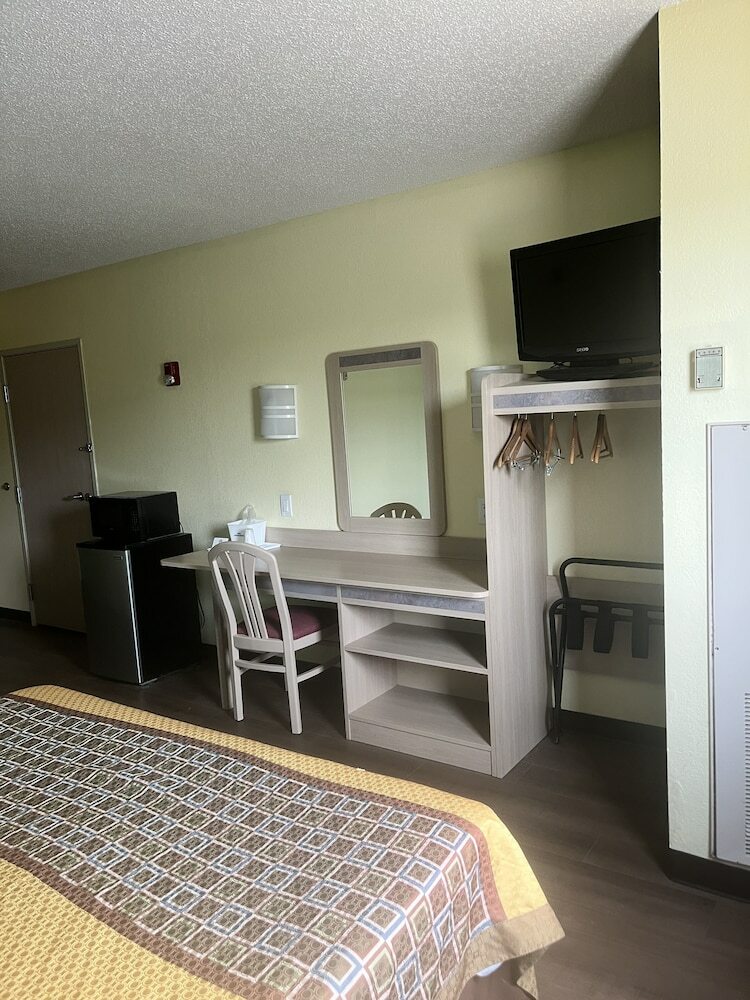 Motel Americas Best Value Inn Clarksville