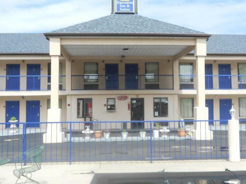 Motel Executive Inn & Suites - Covington