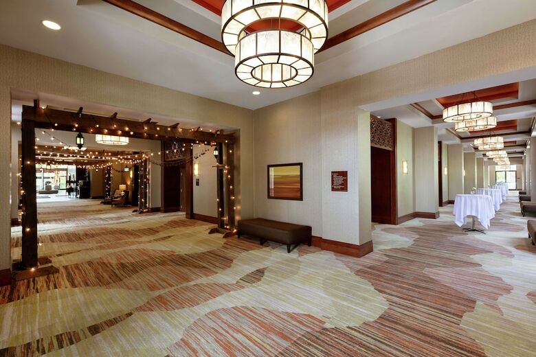 Hotel Embassy Suites Chattanooga Hamilton Place