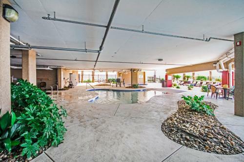 Hotel Bahama Sands Luxury Condominiums