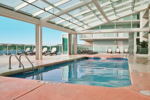 Hotel Bahama Sands Luxury Condominiums