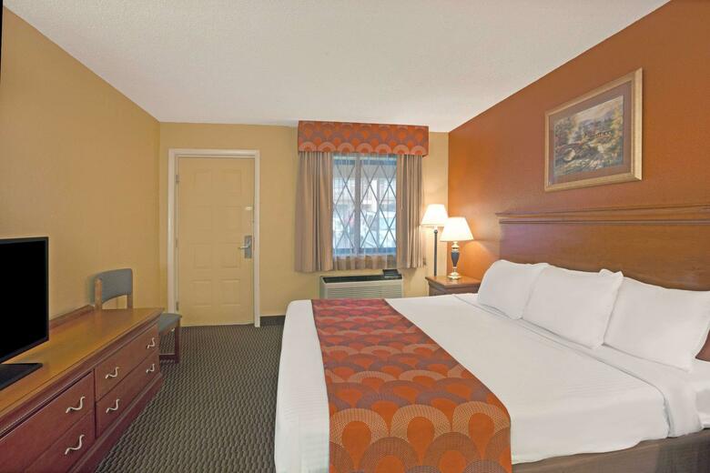 Hotel Super 8 Gatlinburg Downtown Convention Center