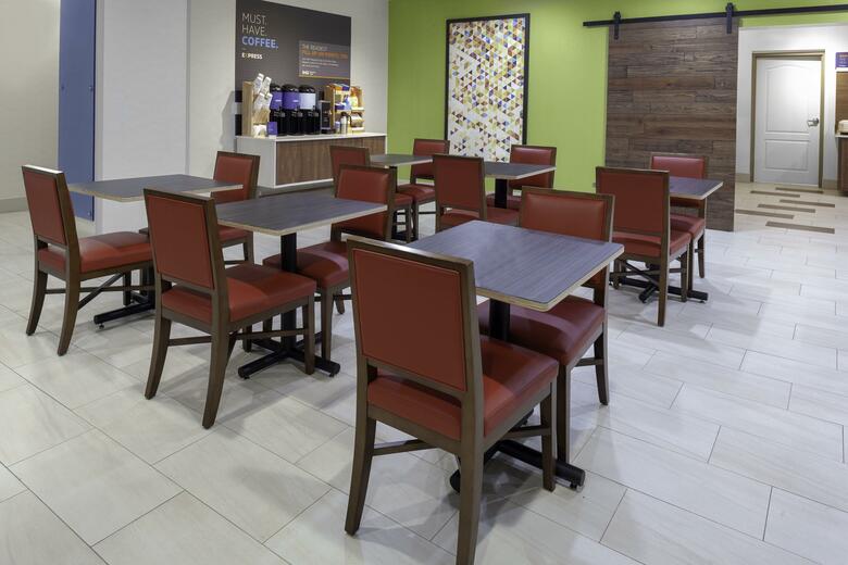 Hotel Holiday Inn Express Myrtle Beach-broadway At The Beach