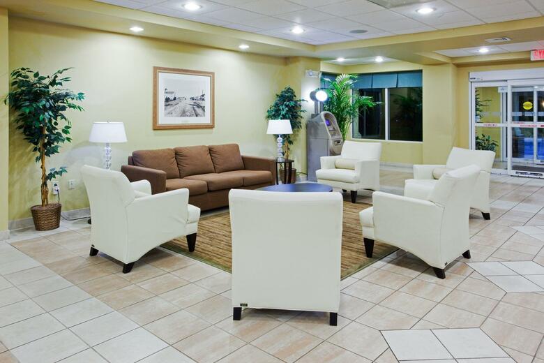 Hotel Holiday Inn Express Myrtle Beach-broadway At The Beach