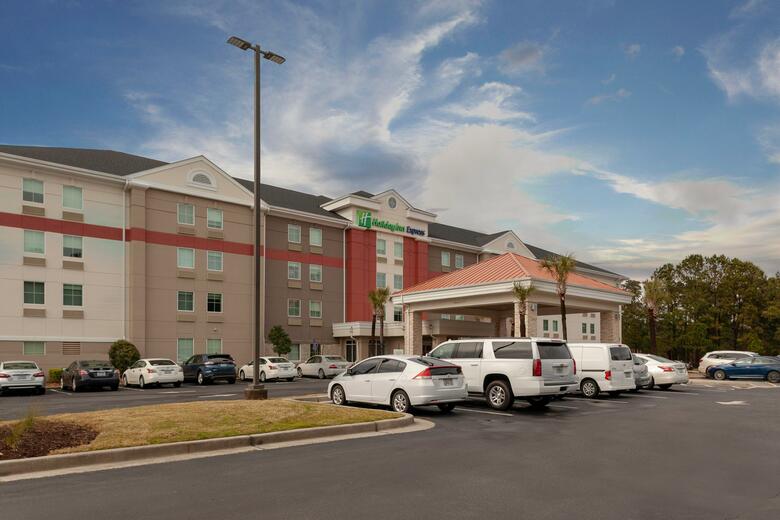 Hotel Holiday Inn Express Myrtle Beach-broadway At The Beach