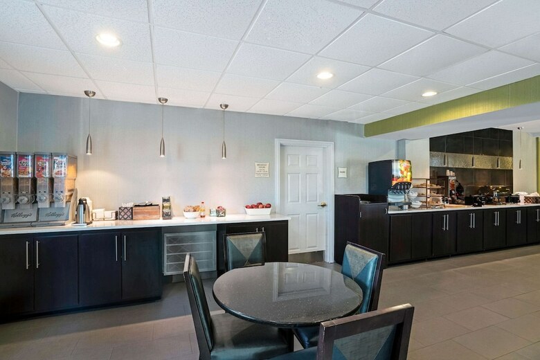 Hotel La Quinta Inn & Suites - Lebanon