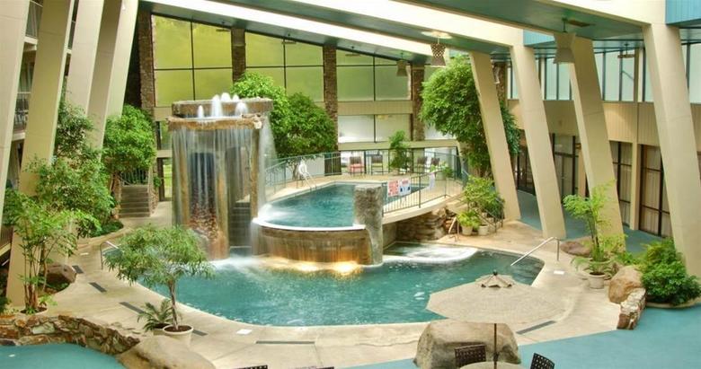 Hotel Glenstone Lodge