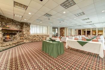 Hotel Glenstone Lodge