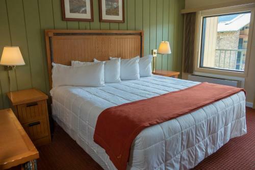 Hotel River Terrace Resort & Convention Center