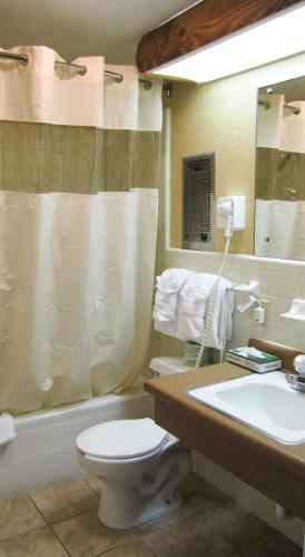 Hotel River Terrace Resort & Convention Center