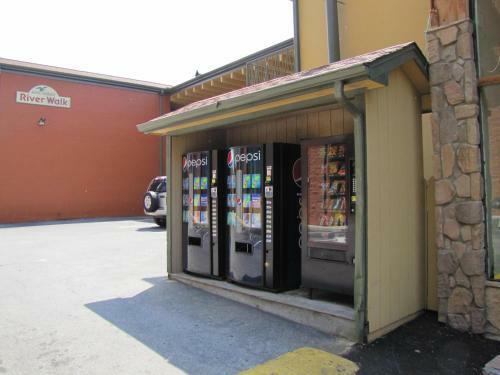 Hotel River Terrace Resort & Convention Center