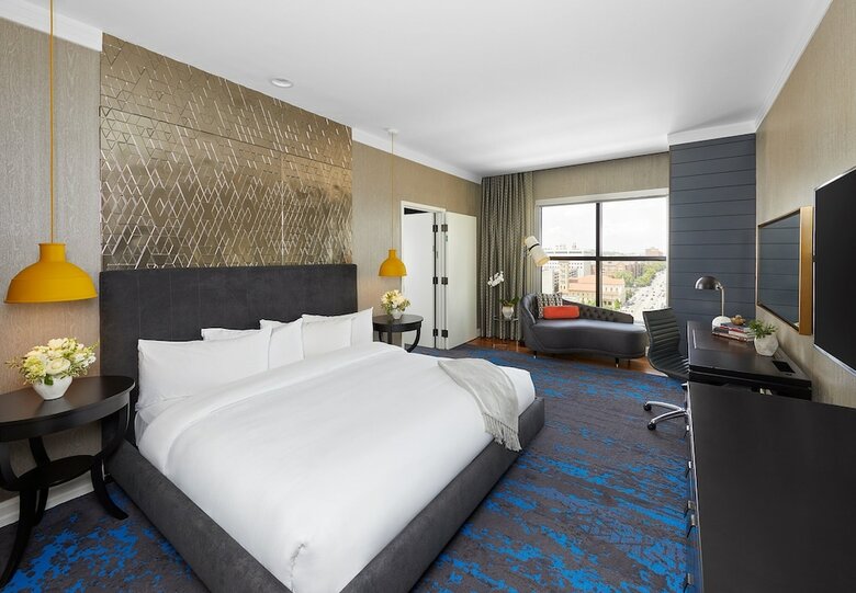 Hutton Hotel