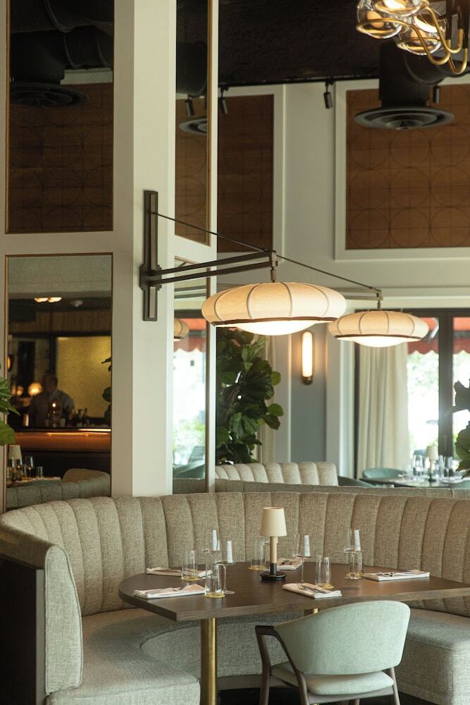 Hutton Hotel