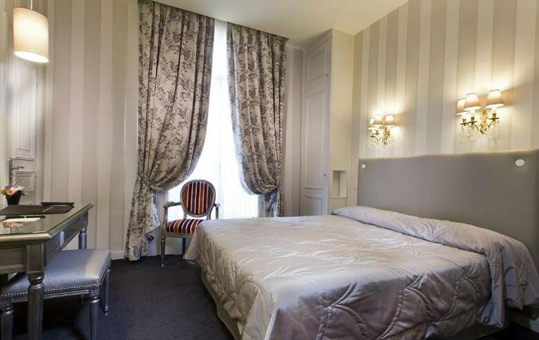 Hotel Saint Petersbourg Opera
