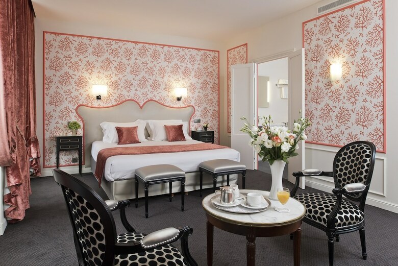 Hotel Saint Petersbourg Opera