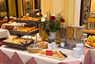 Hotel Saint Petersbourg Opera