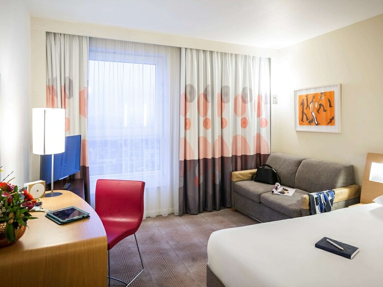 Hotel Novotel Reading Centre