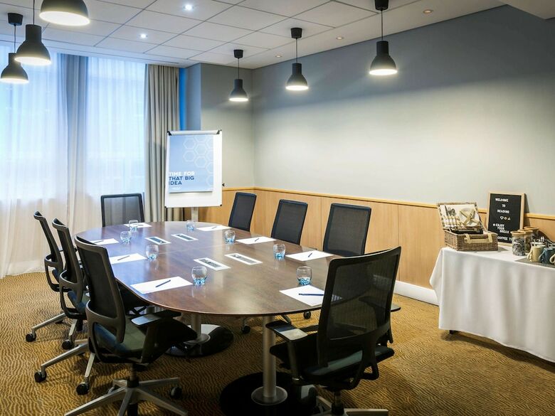 Hotel Novotel Reading Centre