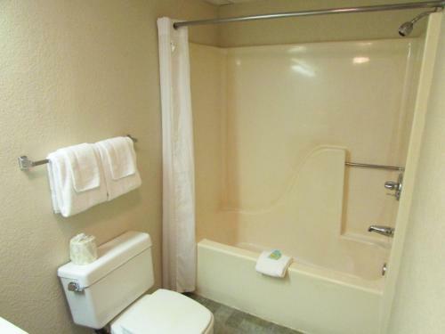 Arbors At Island Landing Hotel & Suites