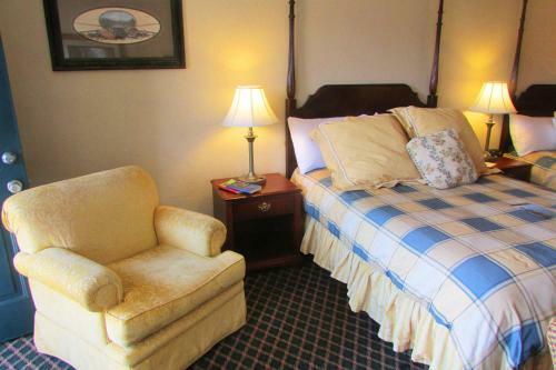 Arbors At Island Landing Hotel & Suites