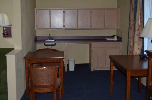 Hotel Abilene Luxury Suites